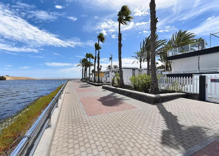 Charca 1 By Villagrancanaria